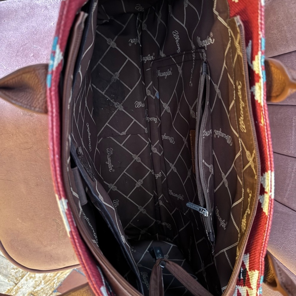 Wrangler Geometric Red and Brown Tote - Picture 4 of 4